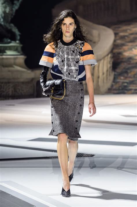 défilé automne hiver 2018 louis vuitton|louis vuitton fall dresses.